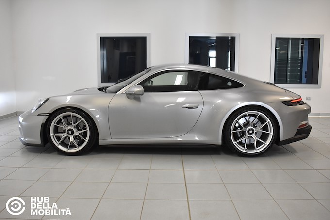 PORSCHE 911 GT3 Touring